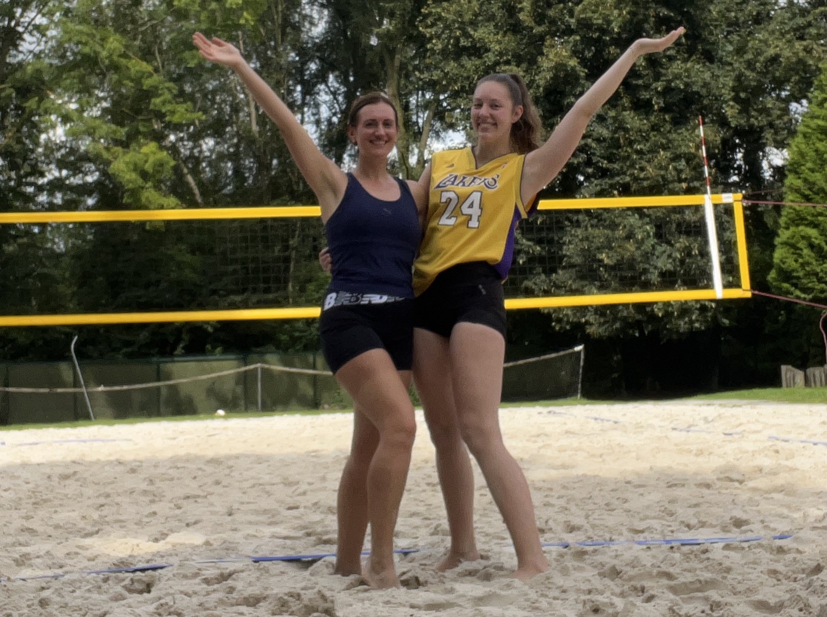 La Beacher beim Beachvolleyball spielen in Bochum Langendreer am LA Beach